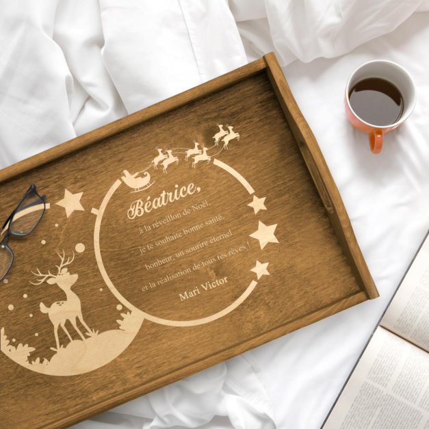 Plateau de lit en bois avec gravure pour une femme pour Noël