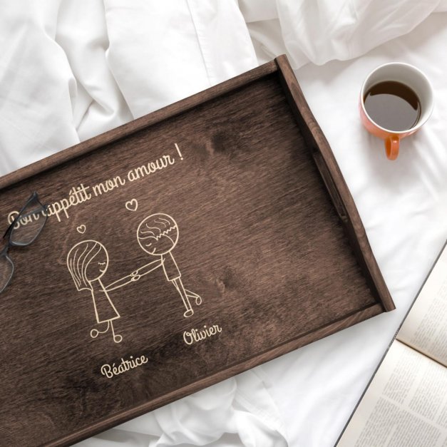 Plateau de lit avec gravure pour un couple pour la Saint-Valentin