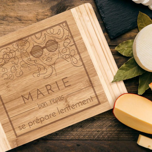 Planche à découper en bois de bambou avec gravure pour elle pour son anniversaire