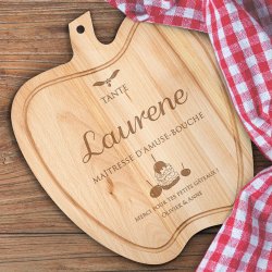 Planche à découper en forme de pomme personnalisée pour l'anniversaire de tantine