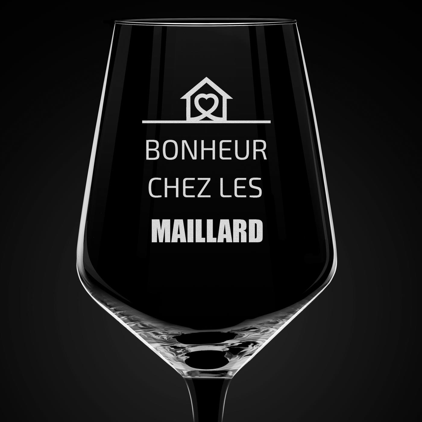 Verre à vin à pied noir avec gravure pour famille