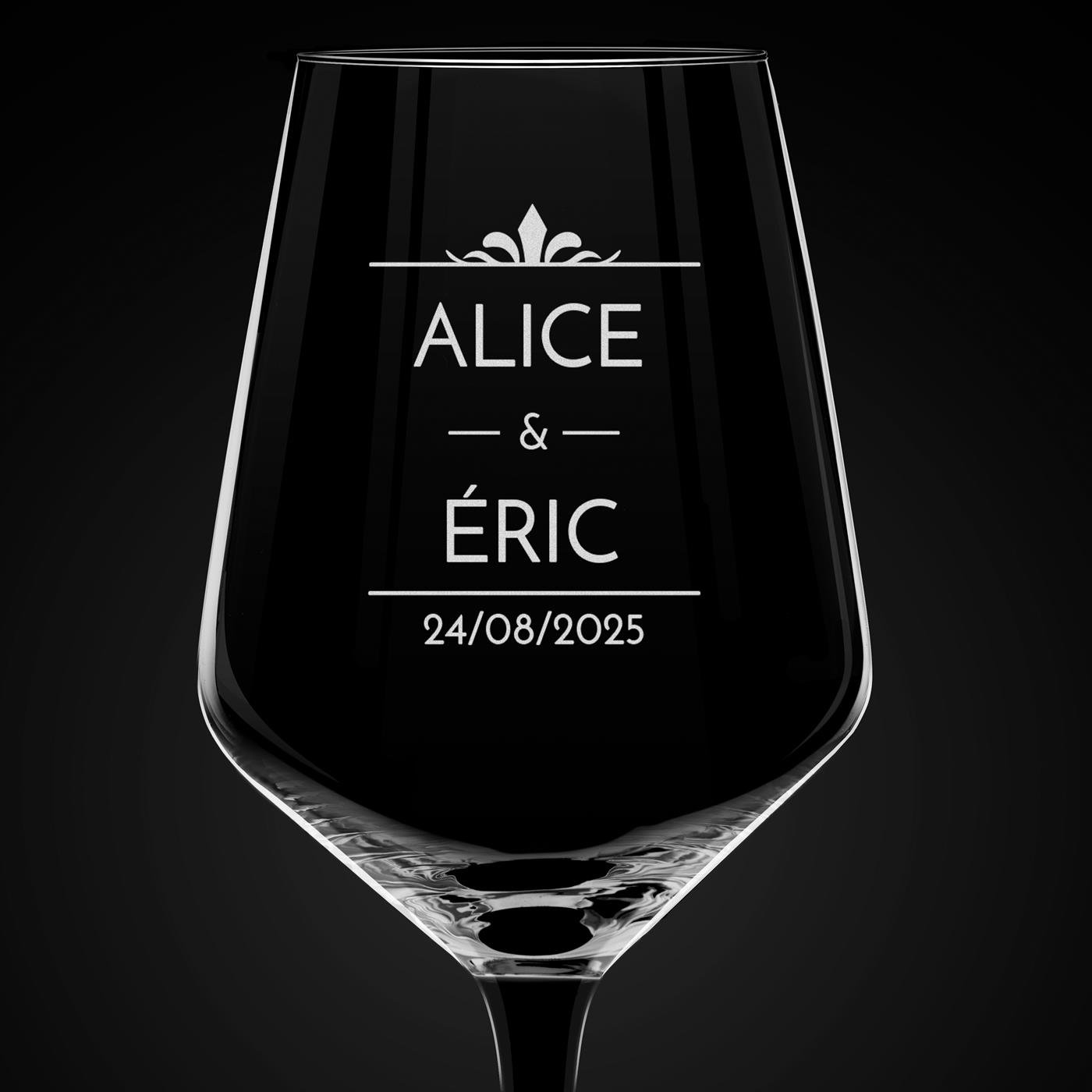 6 verres à vin à pied noir avec gravure pour des jeunes mariés