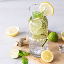 Carafe à eau en verre avec gravure pour mamie pour son anniversaire