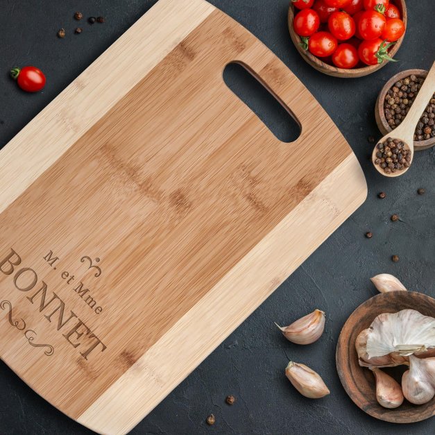 Planche à découper en bambou personnalisable pour un couple