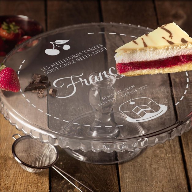 Présentoir à gâteau sur pied en verre avec gravure pour l'anniversaire d'une belle-mère