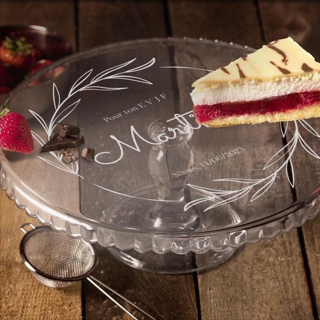 Présentoir à gâteau sur pied en verre avec gravure pour une amie pour l'enterrement de vie de jeune fille