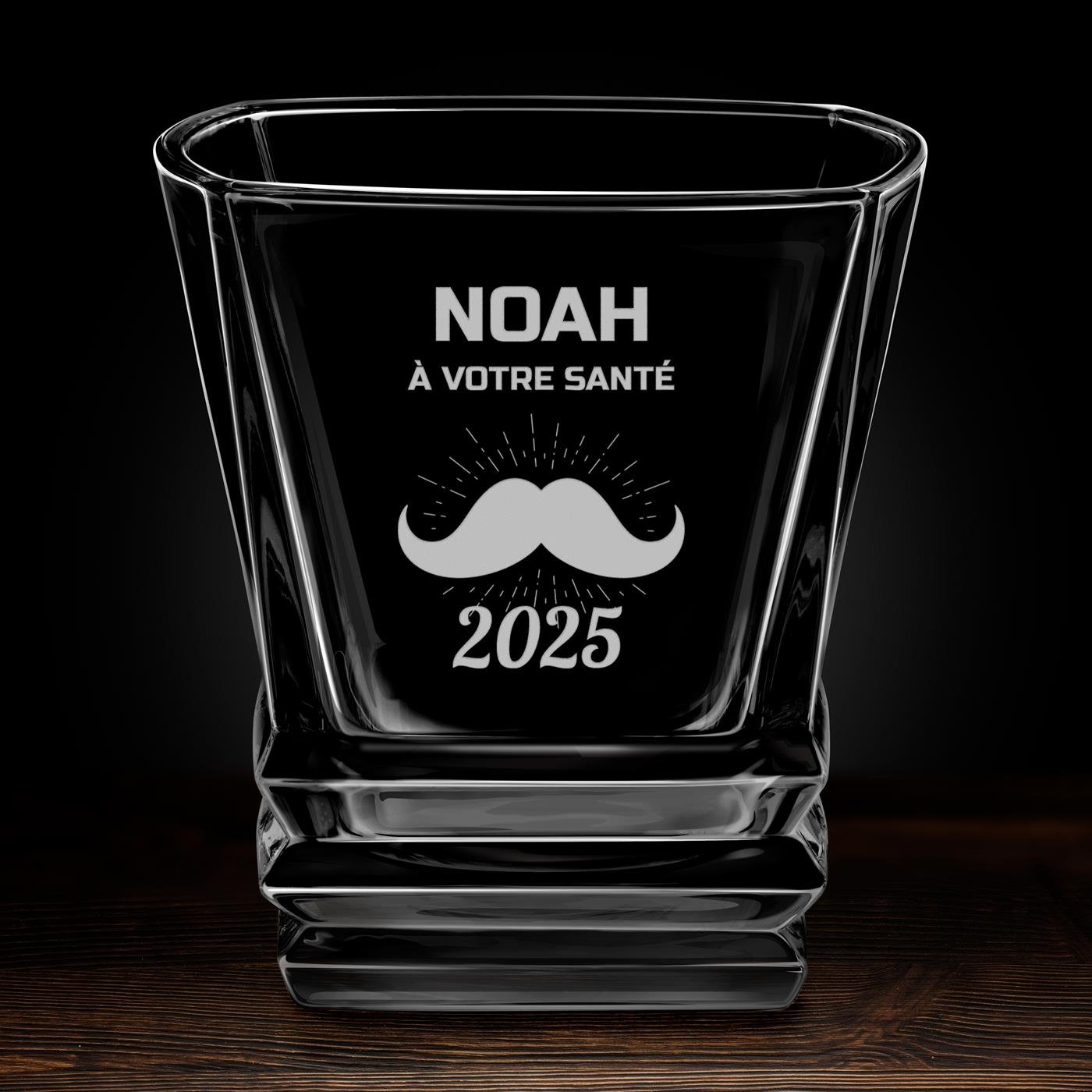 Verre à whisky Geometric avec gravure pour gentleman pour son anniversaire
