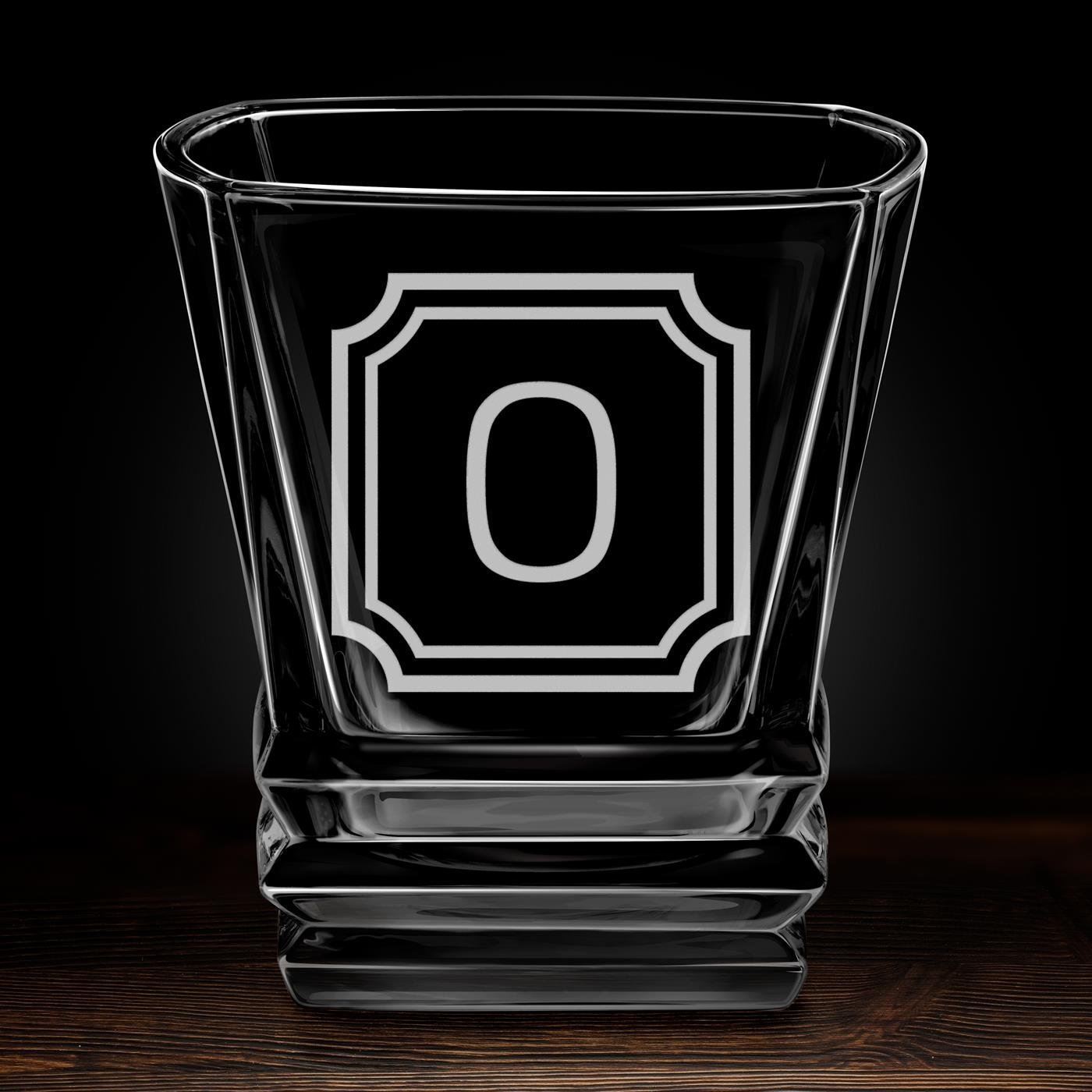 Verre à whisky Geometric avec une initiale gravée