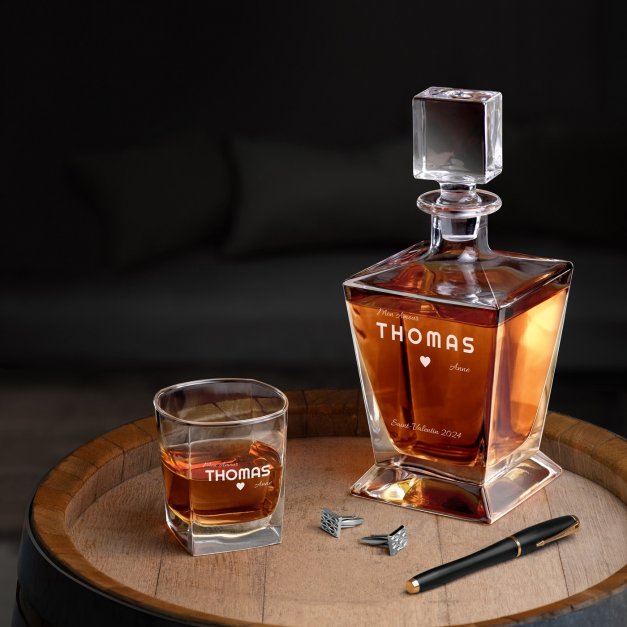 Carafe à whisky Pyramid et 2 verres avec gravure pour la Saint-Valentin