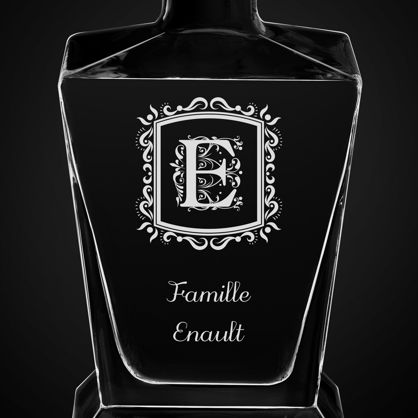 Carafe à whisky Pyramid avec gravure pour famille et pour les amis