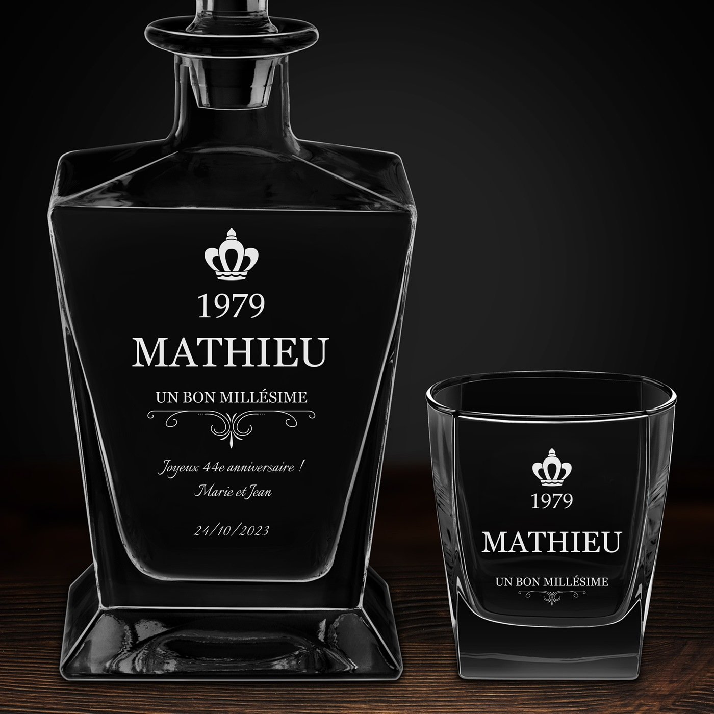 Carafe à whisky Pyramid et 2 verres avec gravure pour homme pour 44e anniversaire