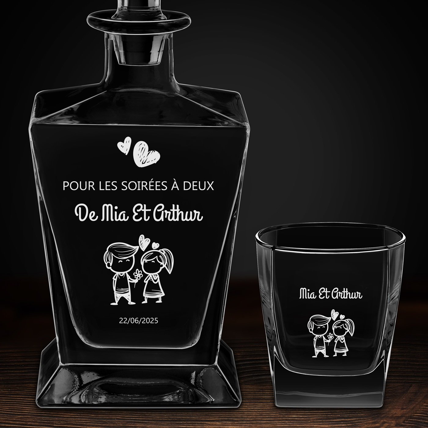 Carafe à whisky Pyramid et 6 verres avec gravure pour des amoureux