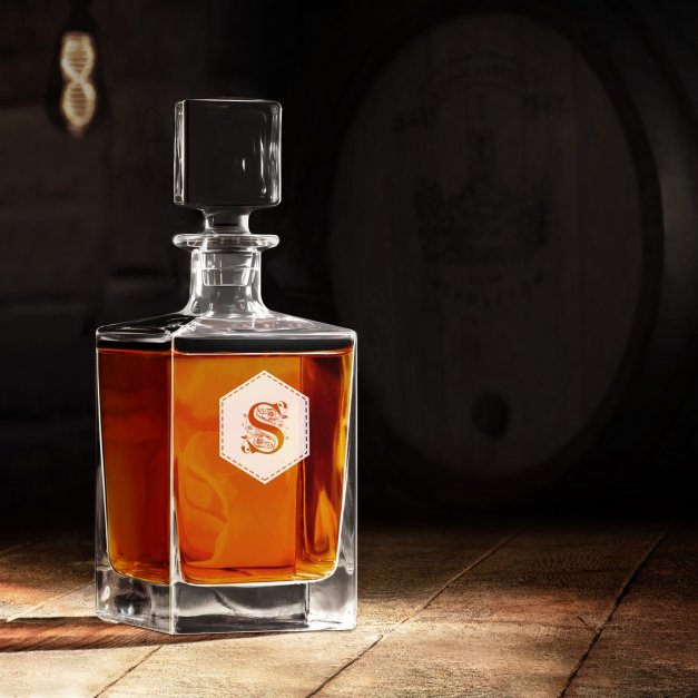 Carafe à whisky Cube avec une initiale gravée