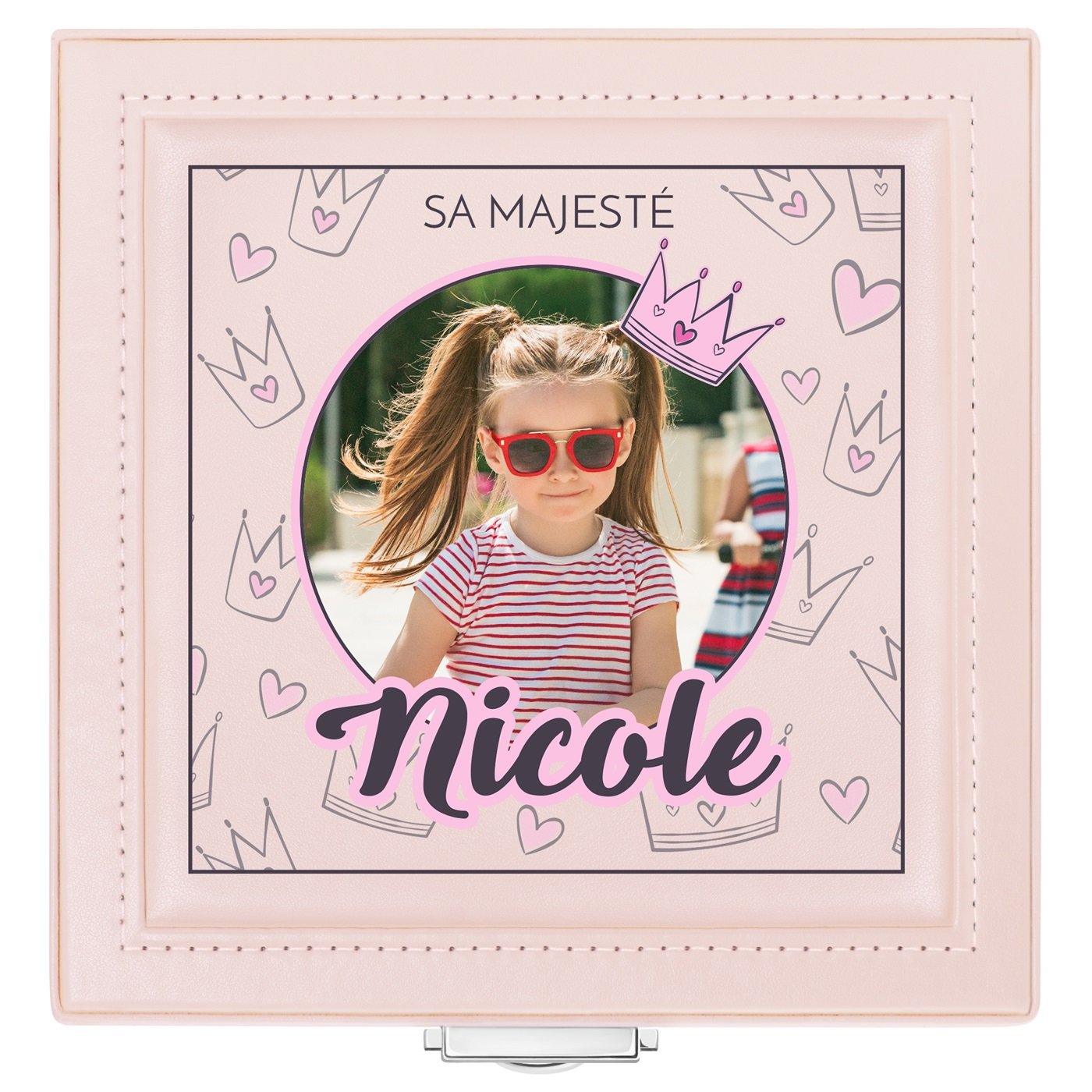 Coffret à bijoux rose avec une photo pour une petite fille