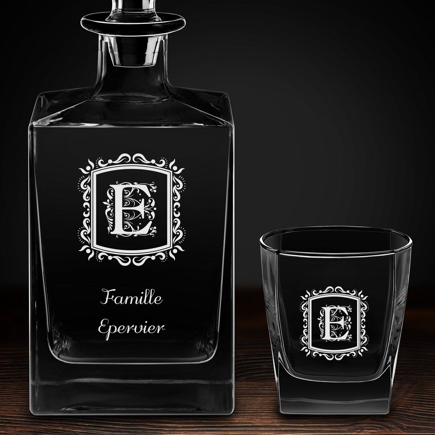 Carafe Cube et 2 verres à whisky pour un couple avec une initiale gravée