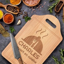 Planche en bois à découper personnalisée pour l'anniversaire d'un homme