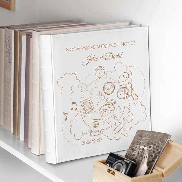 Album photo grand format avec personnalisation pour un couple de voyageurs