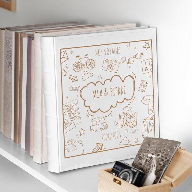 Album photo grand format avec personnalisation pour un jeune couple de voyageurs