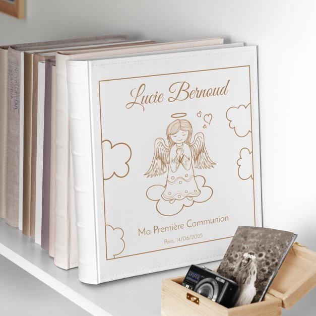 Album photo grand format avec personnalisation pour une petite fille pour son baptême