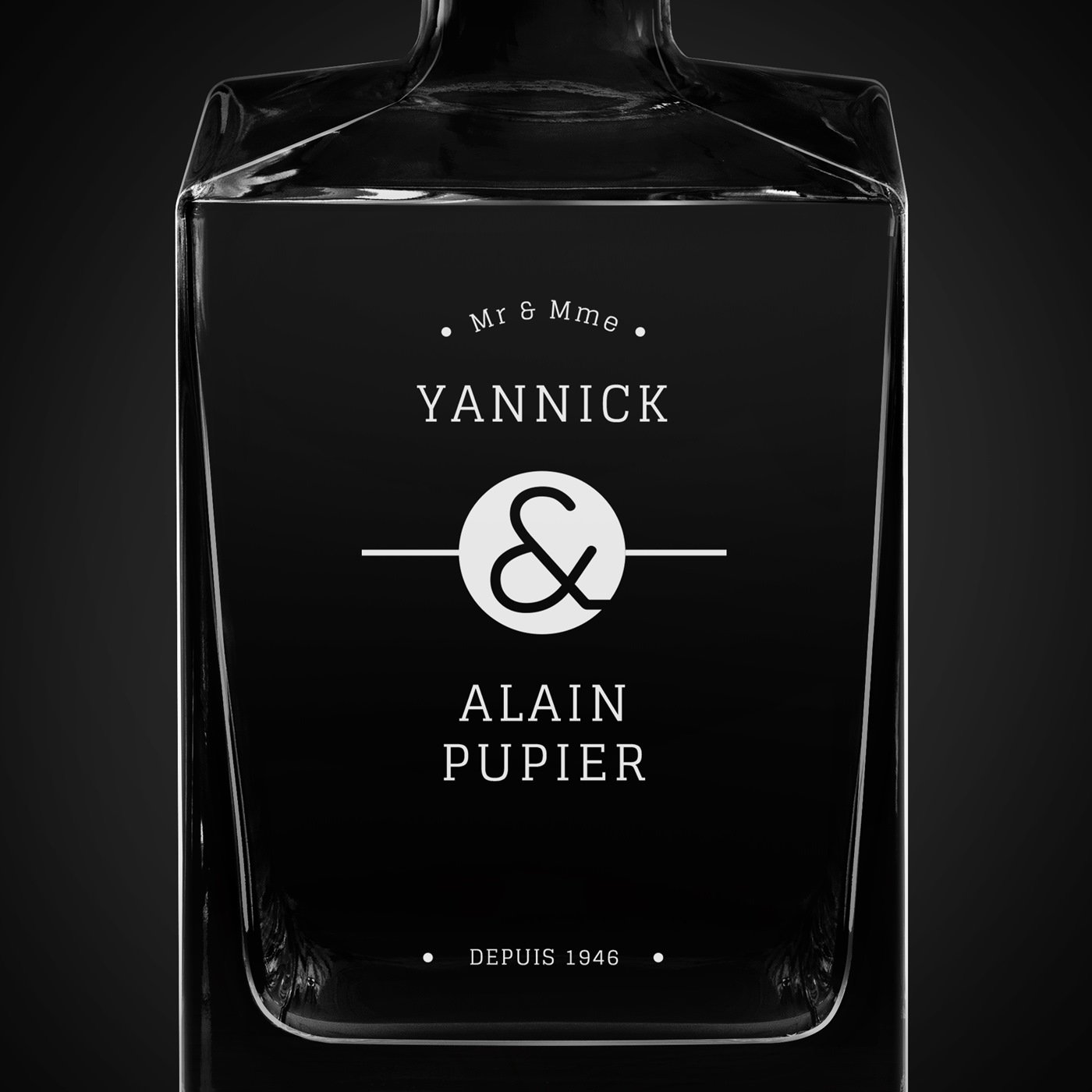 Carafe à whisky Cube avec gravure pour un couple marié