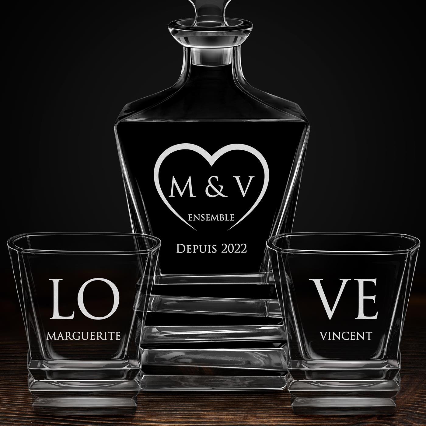 Ensemble Carafe Geometric et 2 verres avec gravure pour couple LOVE