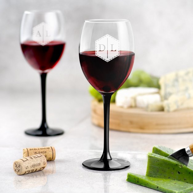 2 verres à vin ONYX avec gravure pour couple avec des initiales
