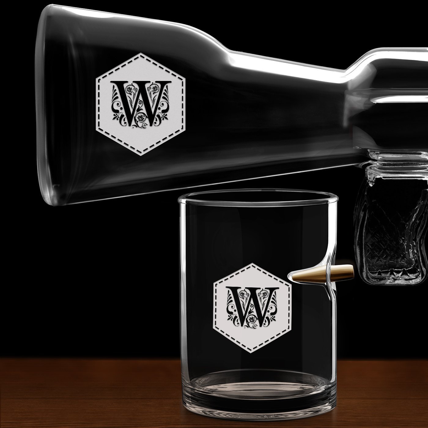 Carafe Fusil et 4 verres avec initiale gravée pour un proche