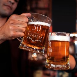 Chope en verre à bière avec gravure pour lui pour 50e anniversaire