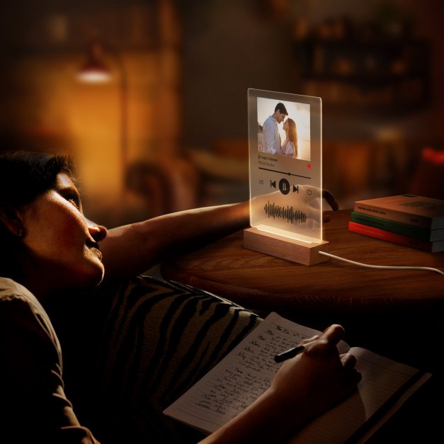 Lampe LED personnalisée de taille L avec photo pour couple avec la chanson préférée
