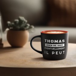 Tasse noire fond rouge en céramique avec personnalisation pour retraité ingénieur anniversaire