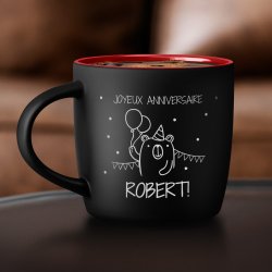 Tasse noire fond rouge en céramique avec personnalisation pour garçon fils anniversaire