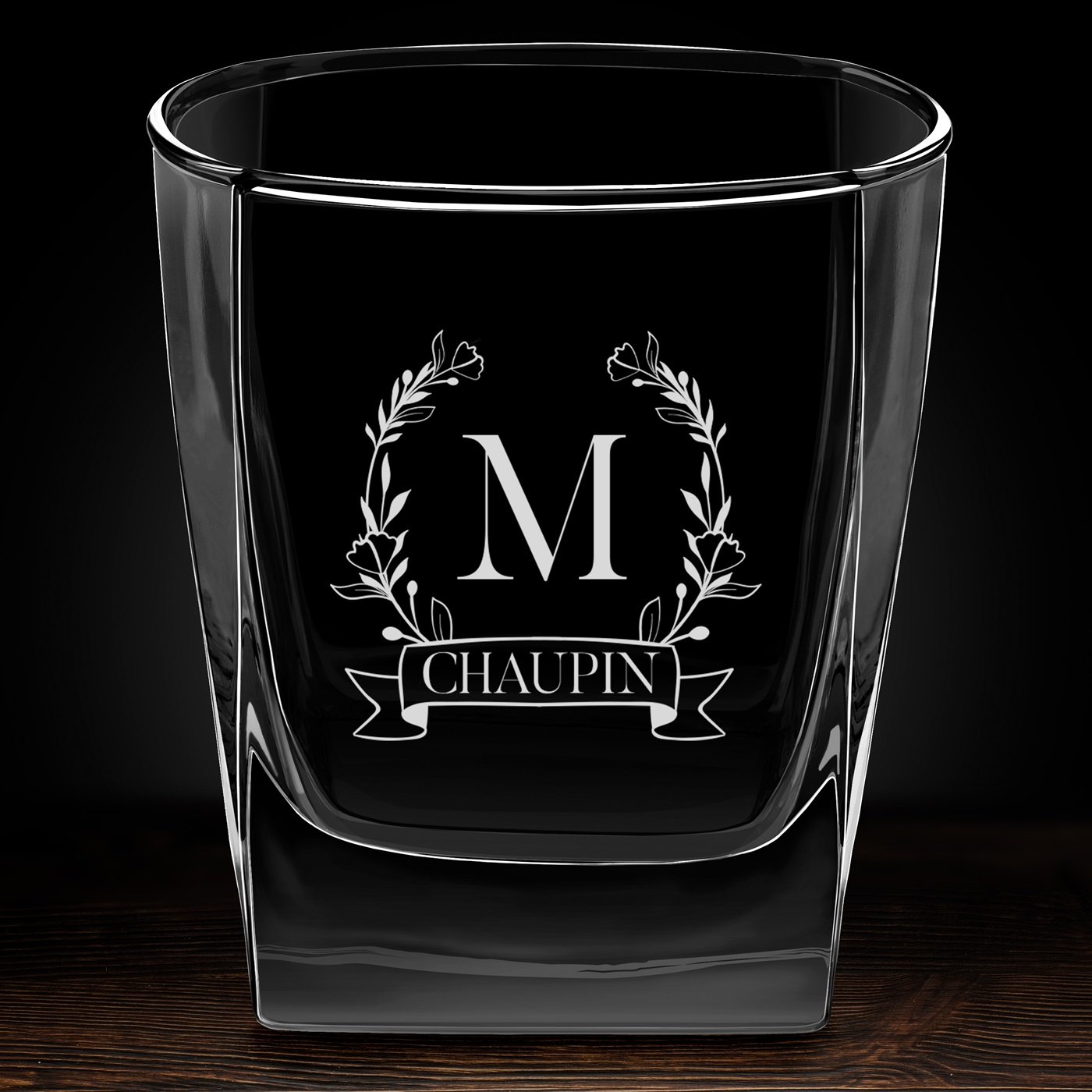 Verre à whisky avec gravure pour couple avec un nom et une initiale
