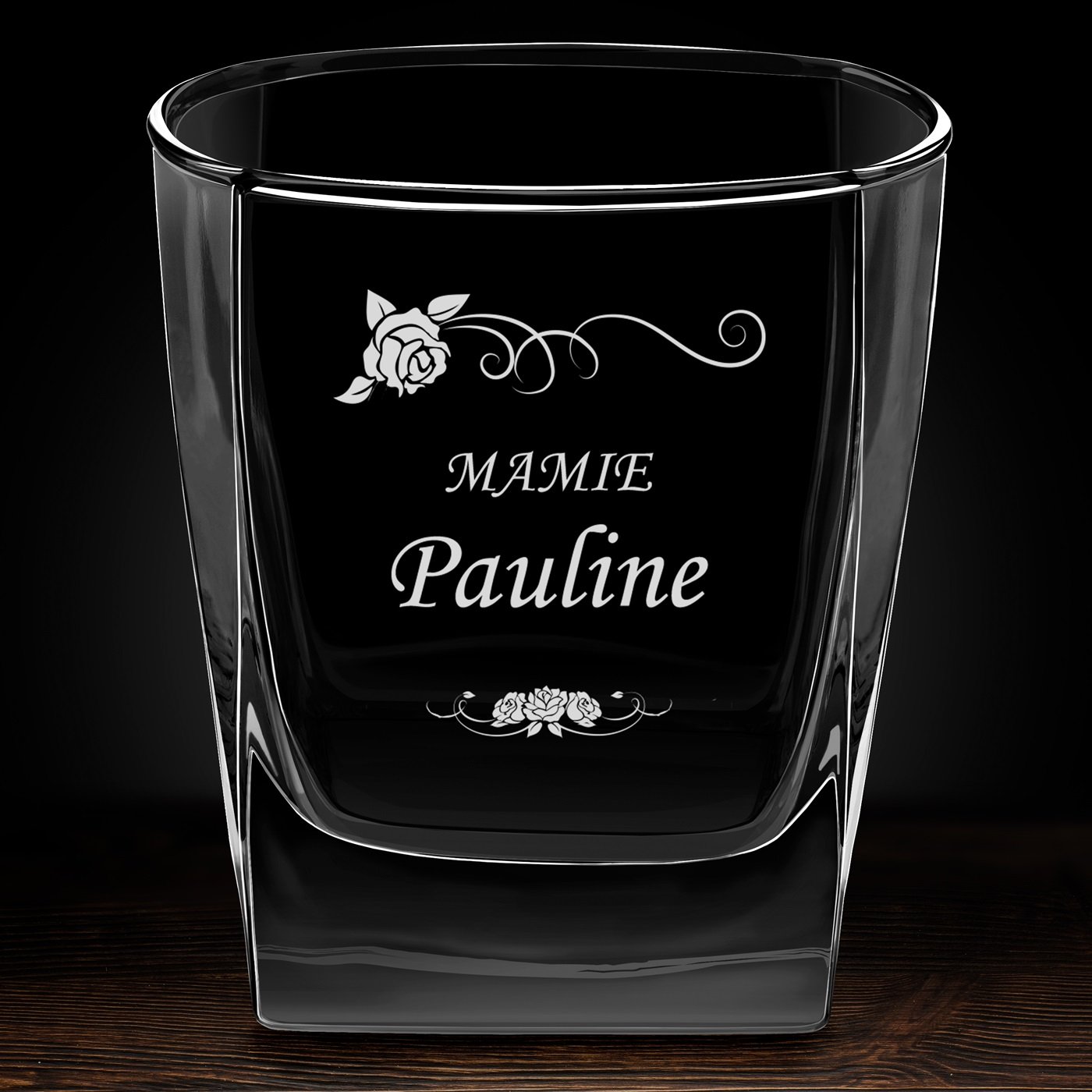 Verre à whisky avec gravure pour l'anniversaire de grand-mère
