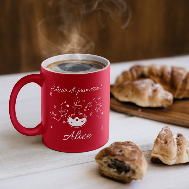 Tasse rouge en céramique fond blanc avec personnalisation pour elle femme anniversaire