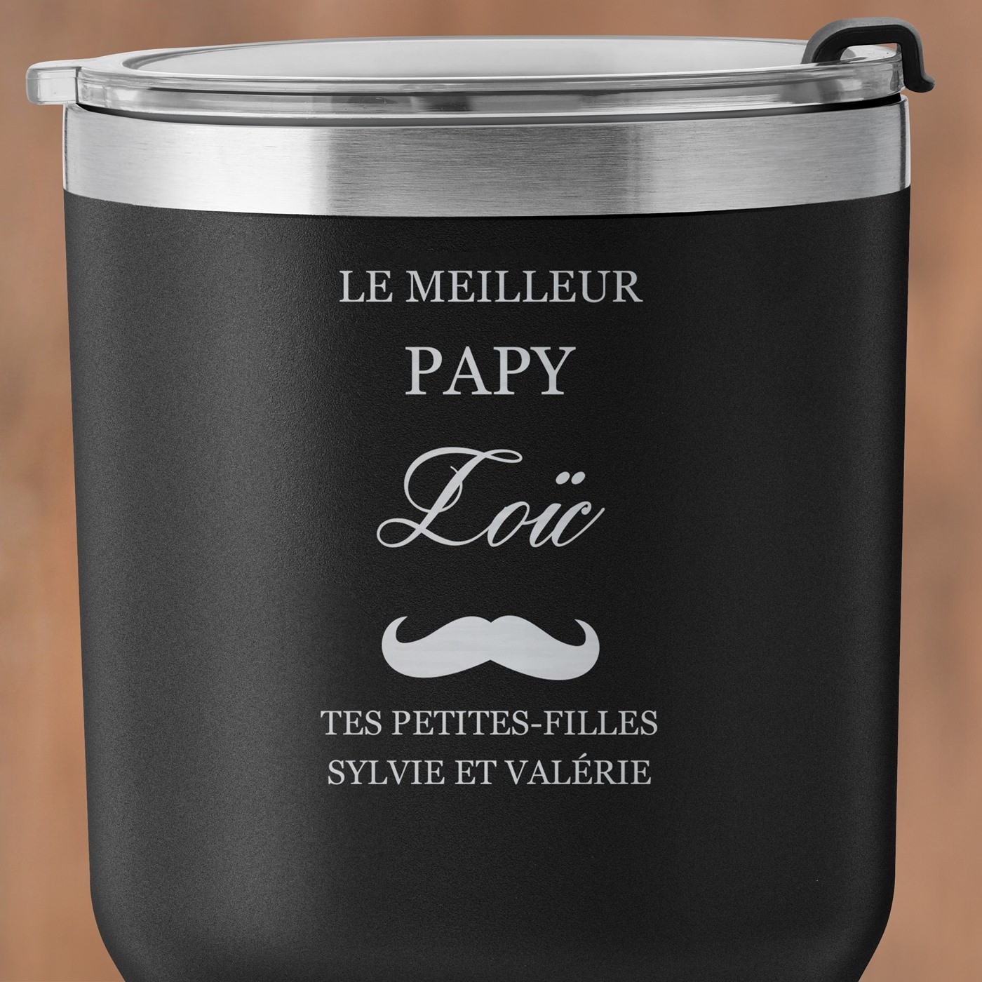 Mug isotherme noir personnalisé pour l'anniversaire de papy