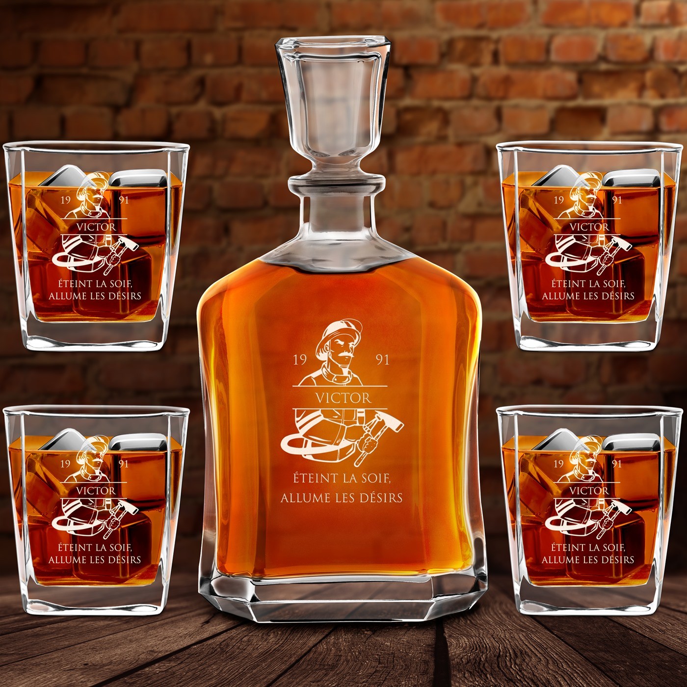 Set Carafe à whisky et 4 verres avec gravure pour un pompier