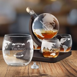 Carafe à whisky Globe avec bateau avec gravure sur 4 verres pour l'anniversaire d'un vrai connaisseur de whisky
