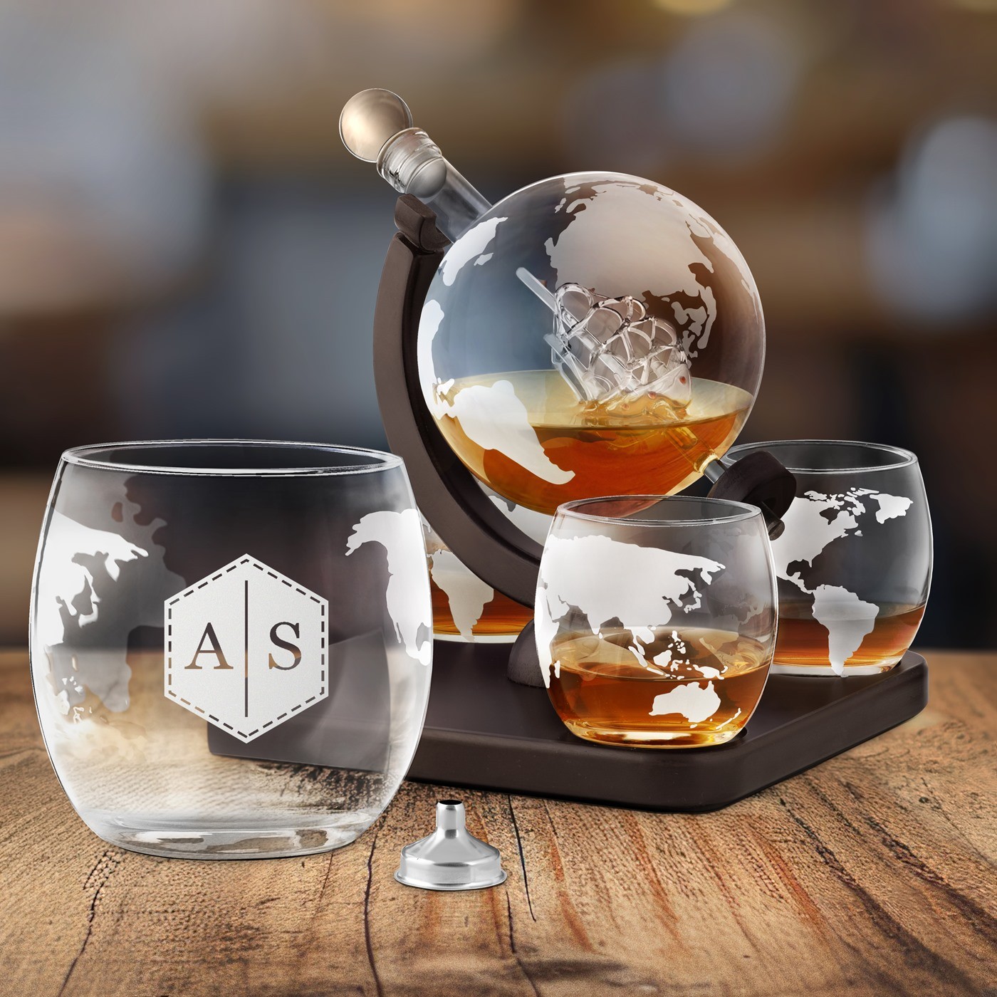 Carafe à whisky Globe avec bateau avec gravure sur 4 verres pour homme femme couple