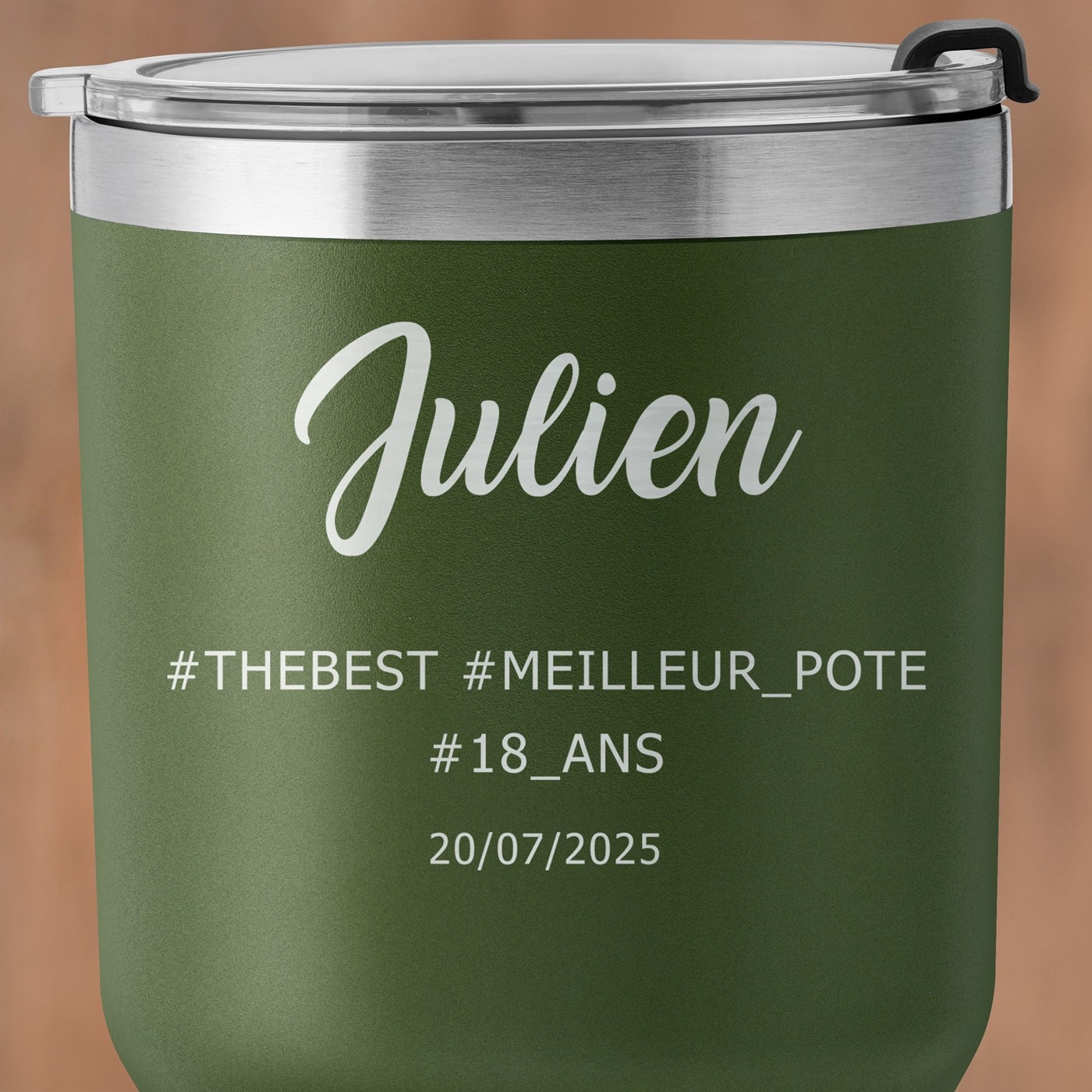 Gobelet isotherme vert avec gravure pour un copain pour ses 18 ans
