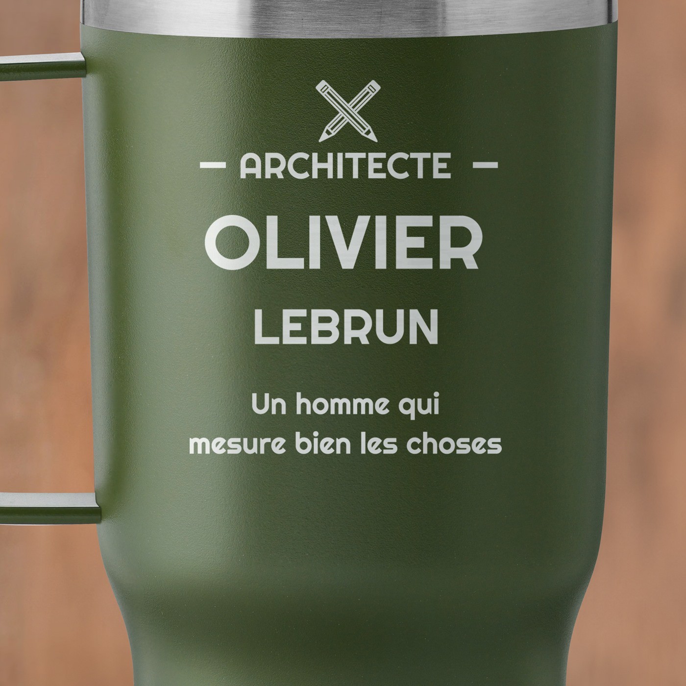 Mug de voyage vert personnalisé pour l'anniversaire d'un architecte