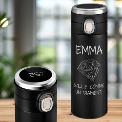 Mug de voyage noir personnalisé avec un affichage LED pour une femme pour la Saint-Valentin