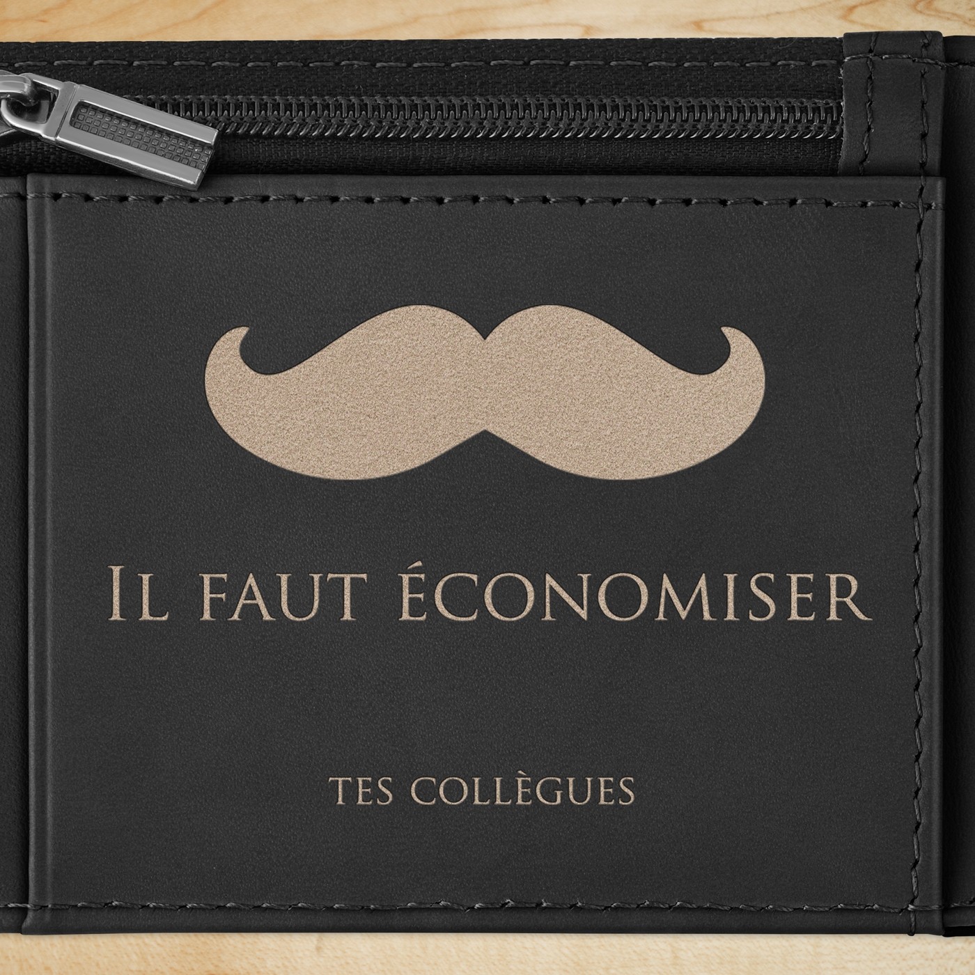 Portefeuille Slim en cuir noir lisse avec gravure pour l'anniversaire d'un collègue