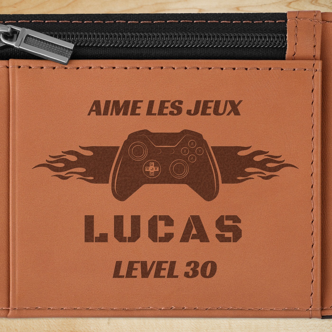 Portefeuille Slim en cuir noir lisse avec intérieur brun avec gravure pour un ami pour ses 30 ans