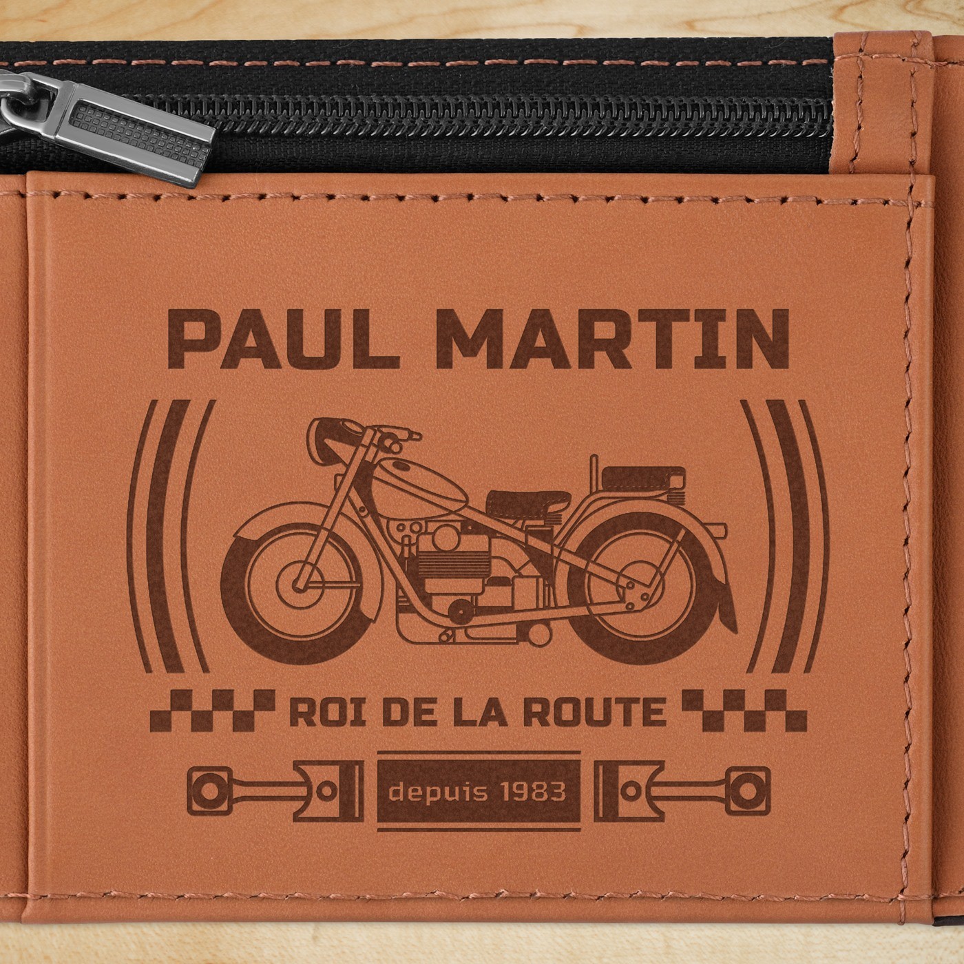 Portefeuille Slim en cuir noir lisse avec intérieur brun personnalisé pour le roi de la route