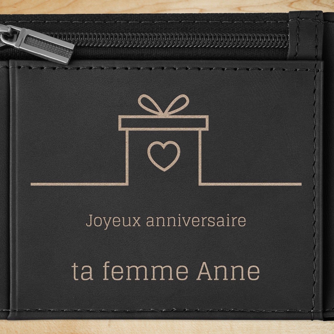 Portefeuille Slim en cuir noir carbone avec gravure pour un mari pour son anniversaire