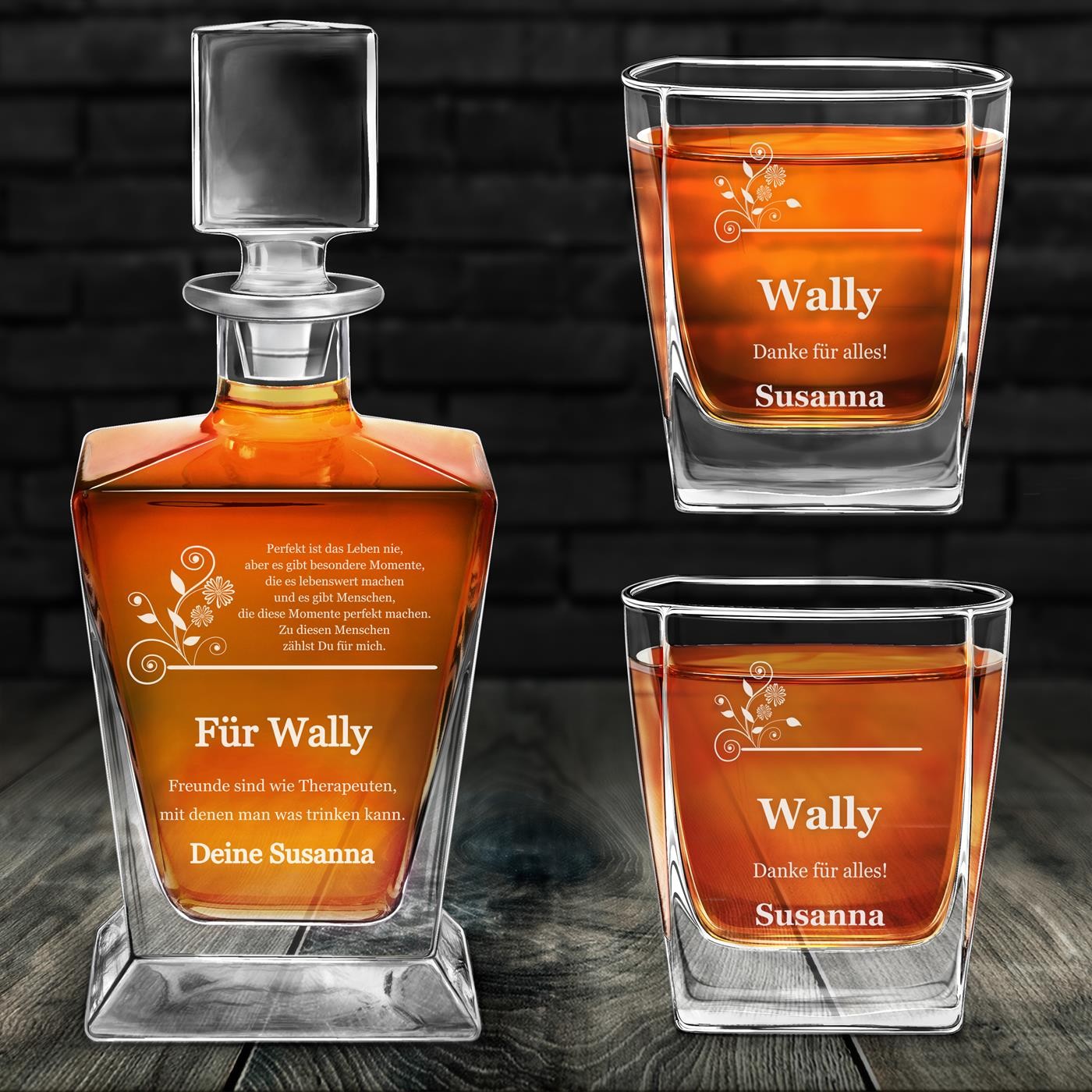 Carafe à whisky Pyramid et 2 verres avec gravure pour témoin