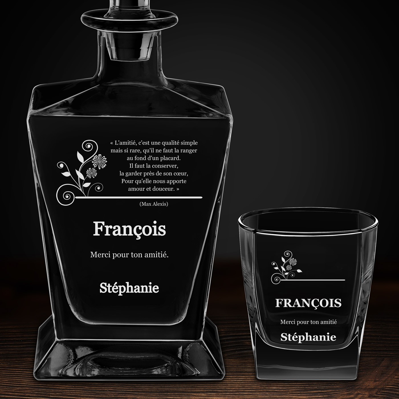 Carafe à whisky Pyramid et 4 verres avec gravure pour témoin