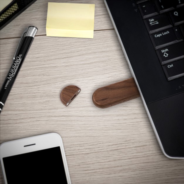 Clé USB en bois personnalisée 64 Go dans une boîte magnétique pour un collègue pour une promotion de travail