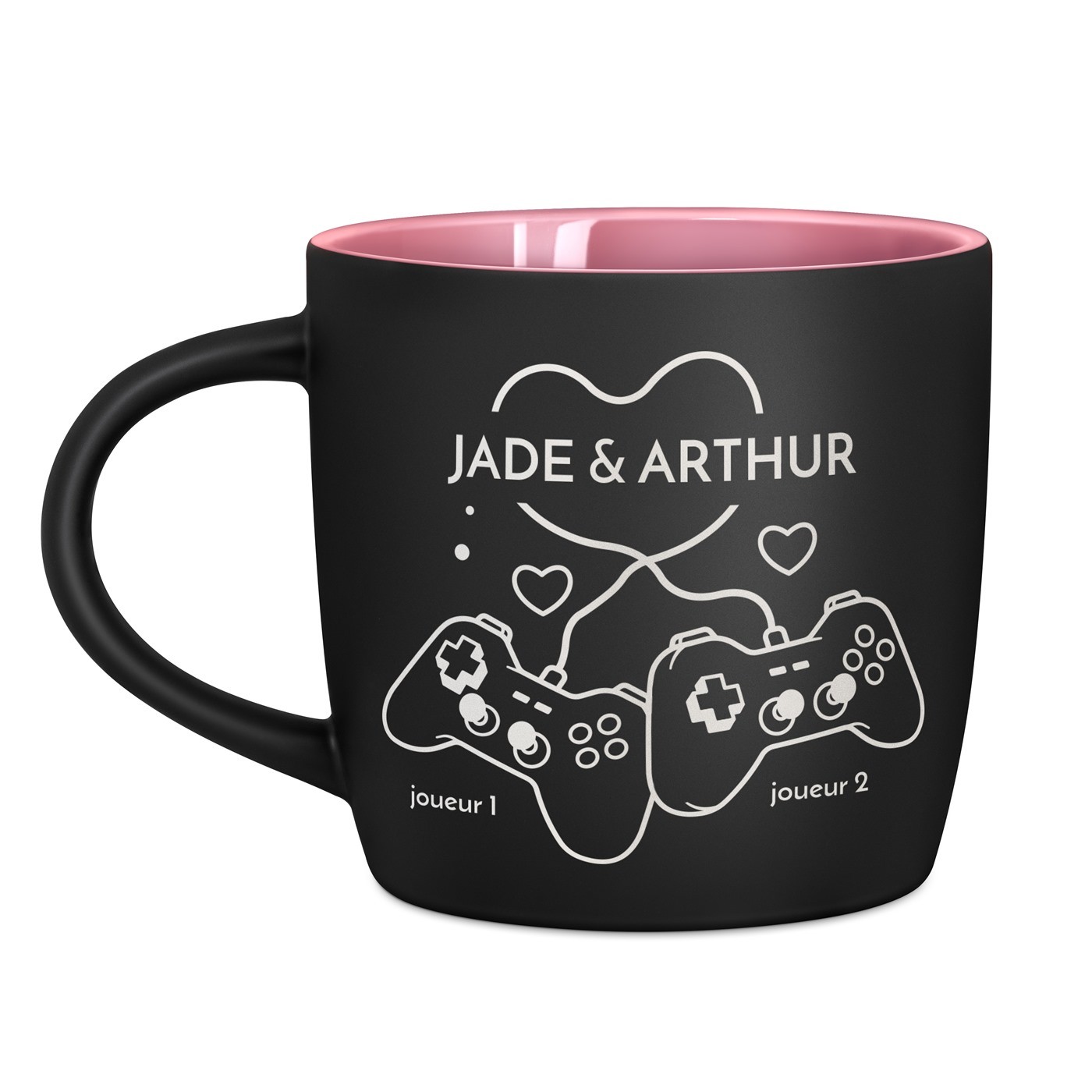 Tasse en céramique noire mate et fond rose avec personnalisation pour elle et pour lui pour l'anniversaire de mariage