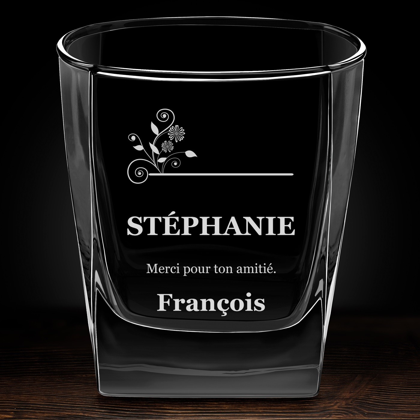 Verre à whisky avec gravure pour témoin de mariage